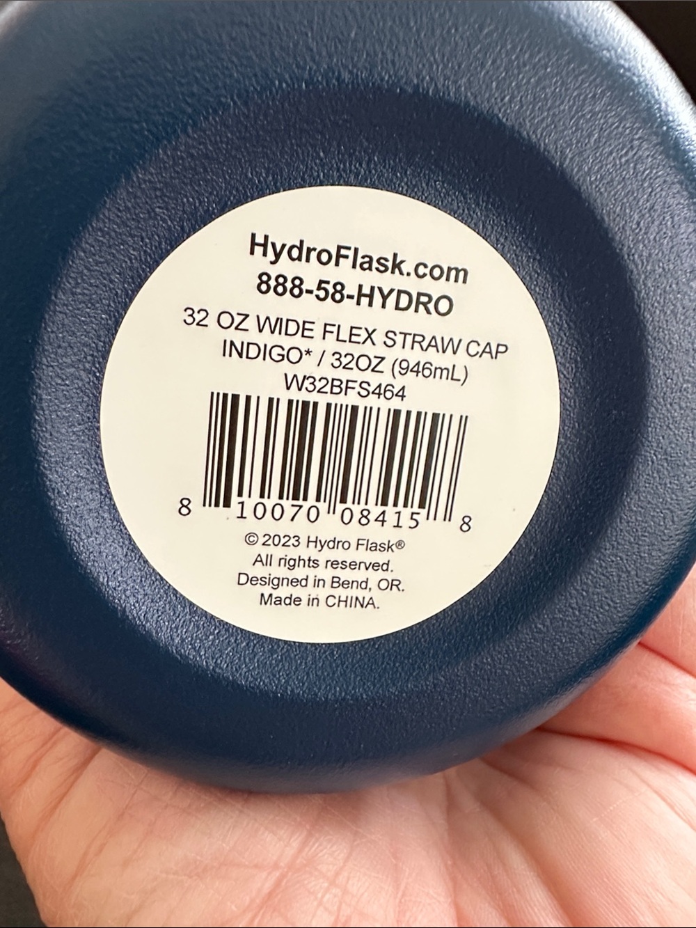 NEW- Indigo 32oz Hydro Flask - Picture 3 of 7